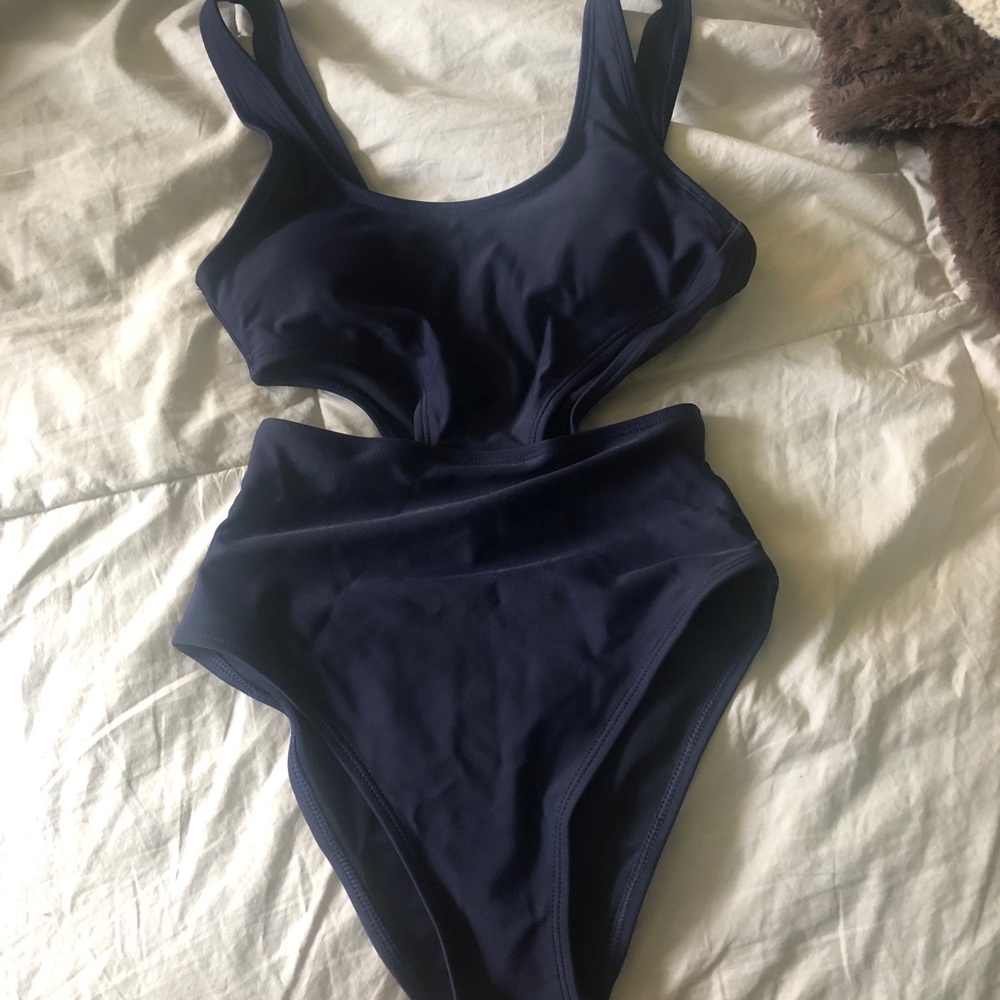 Aerie One Piece (TAGS ON, NEVER WORN)